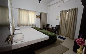 Nandi Home Stay